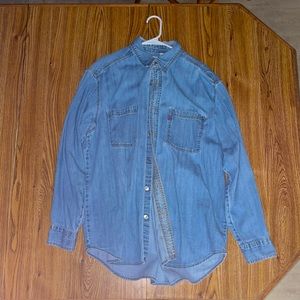 Levi’s denim button down shirt
